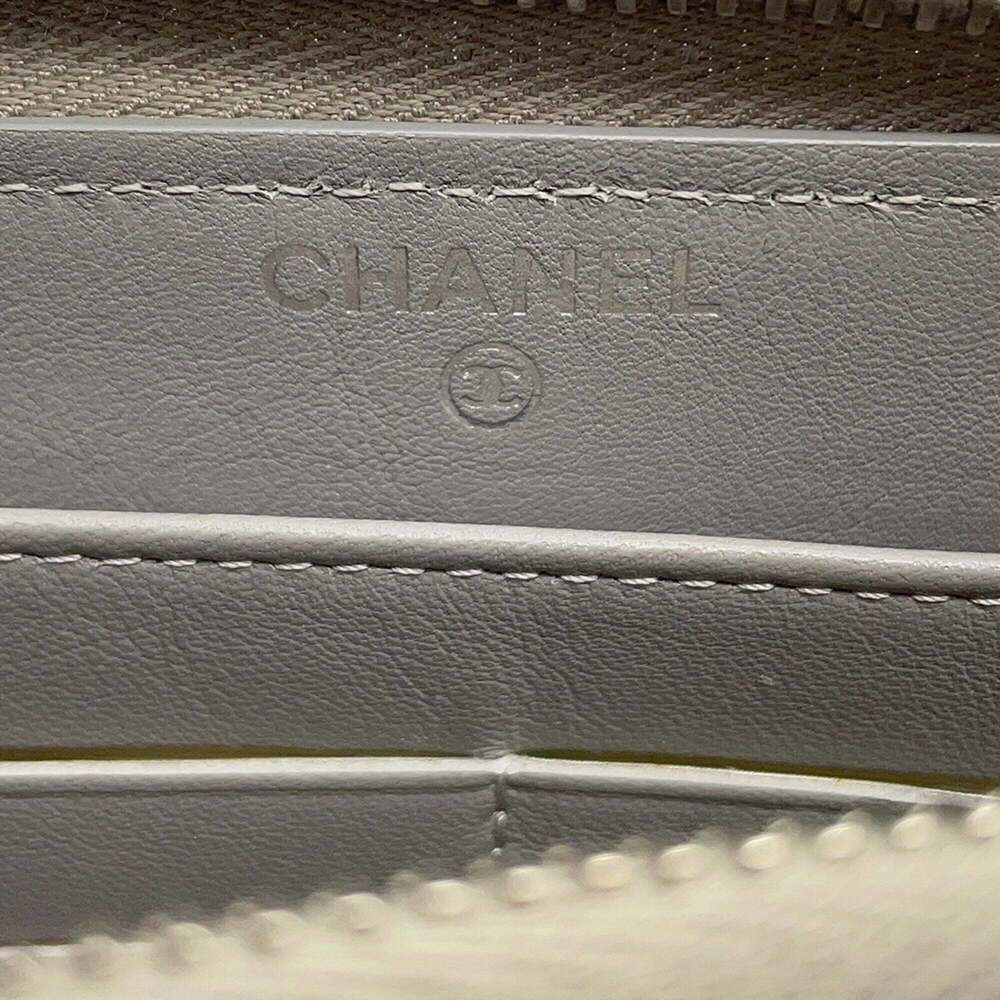 CHANEL Gold Leather Logo Wallet - Picture 14 of 16